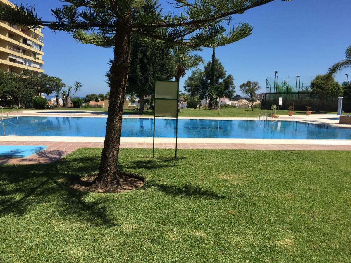 Apartamento Cerca De La Playa Y Campo De Golf Con Piscina Apartment Торемолинос Екстериор снимка