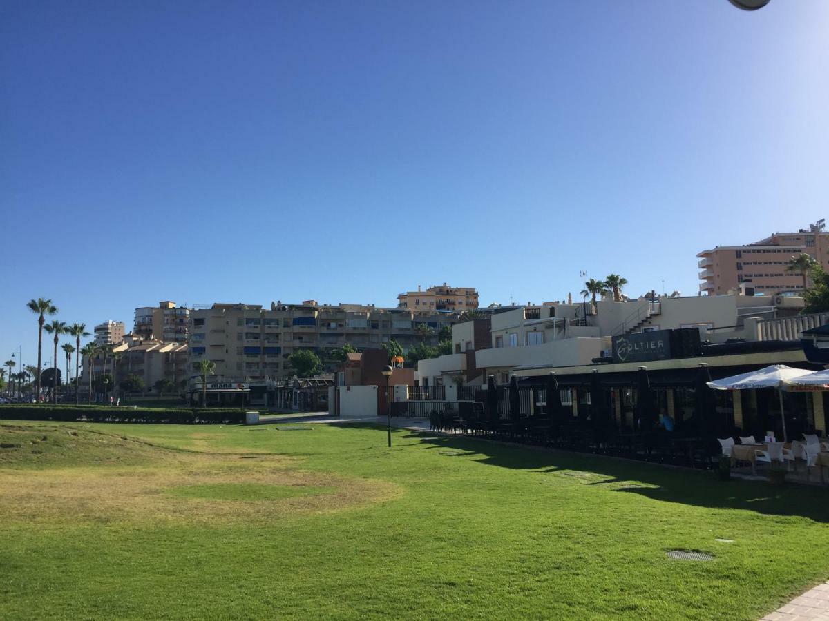 Apartamento Cerca De La Playa Y Campo De Golf Con Piscina Apartment Торемолинос Екстериор снимка