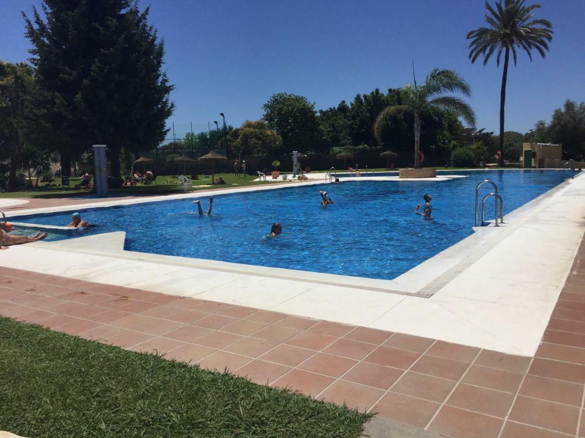 Apartamento Cerca De La Playa Y Campo De Golf Con Piscina Apartment Торемолинос Екстериор снимка